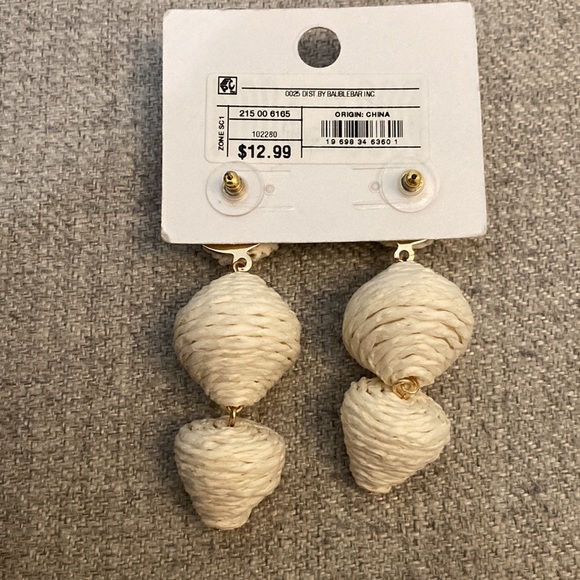 Sugarfix by BaubleBar. NWT textile fiber wrapped dangle pierced. earrings white - Picture 5 of 5
